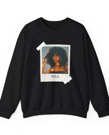 Tyla Unisex Heavy Blend™ Crewneck Sweatshirt